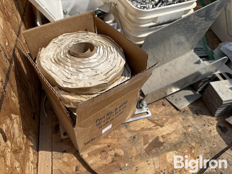 grain-bin-miscellaneous-bolts-&-parts-image-13