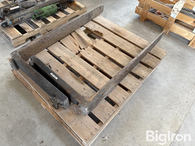 forklift-forks-image-1