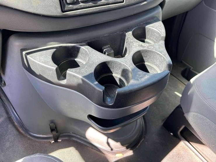 2007-ford-e350-image-17