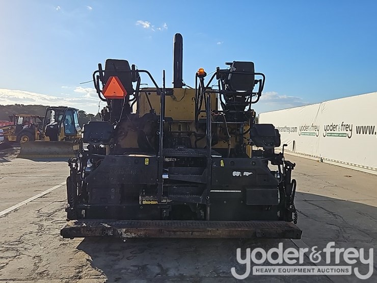 2017-caterpillar-ap-1000f-image-17