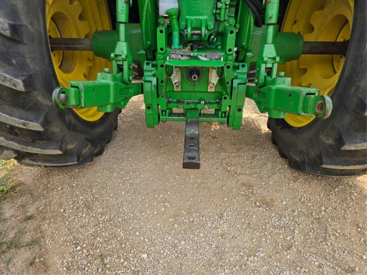 john-deere-7520-image-6