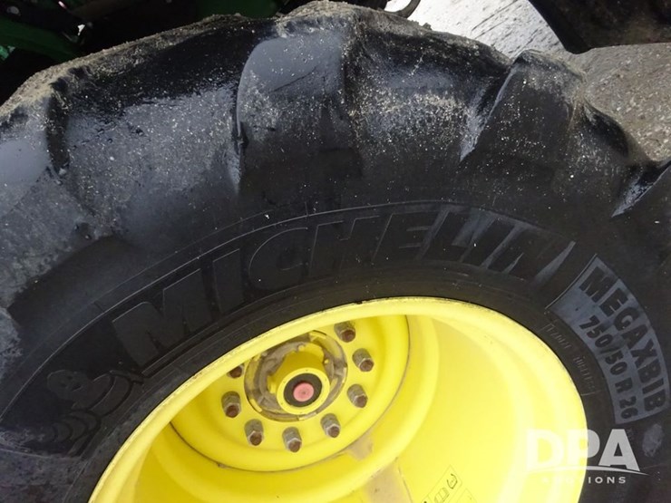 2018-john-deere-f4365-image-42