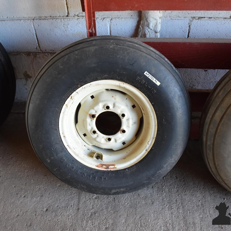 9.5L-15 Tire And Rim