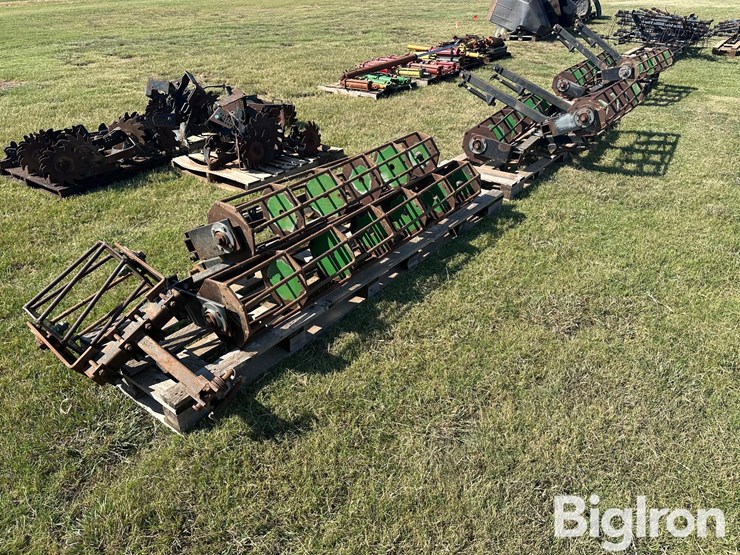 john-deere-rolling-baskets-image-3