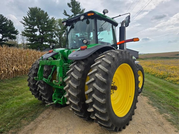 john-deere-8330-image-11