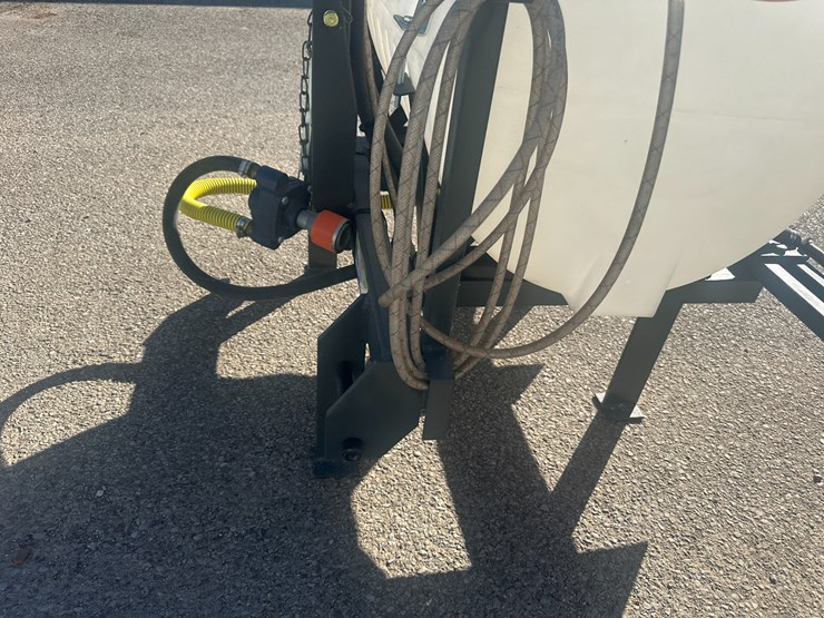 caterpillar-12-image-8