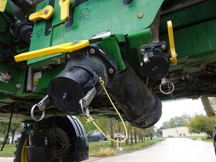 2017-john-deere-r4038-image-93