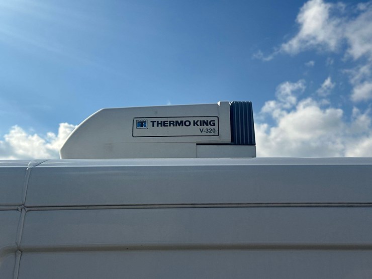 2021-ram-promaster-2500-image-6