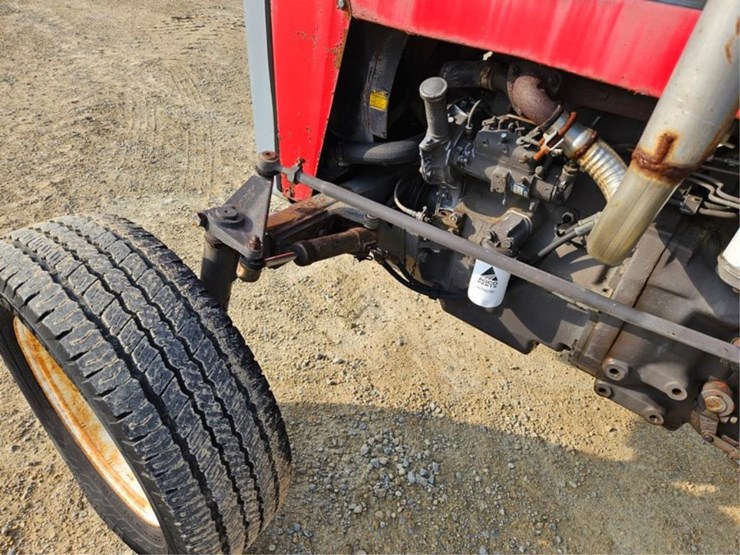 massey-ferguson-240-image-30
