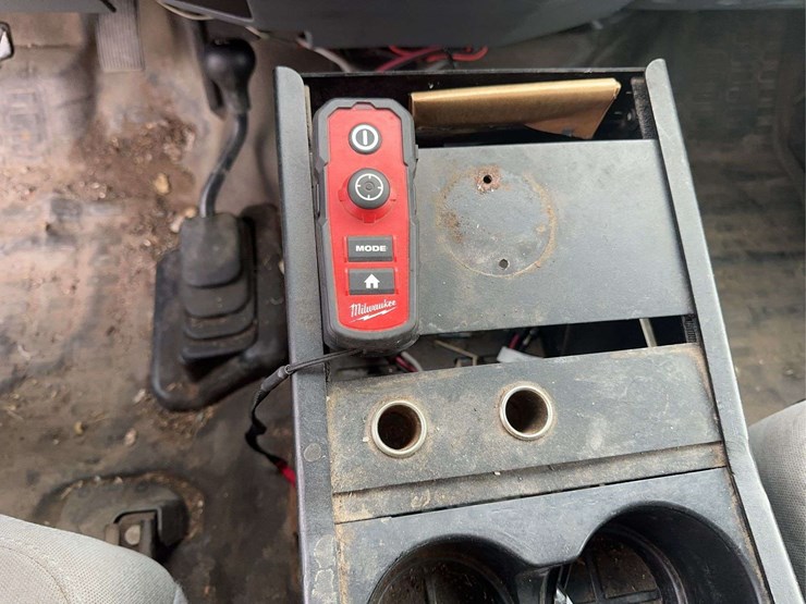 2016-ford-f550-xl-image-26