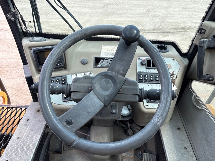 2015-manitex-m150-image-13