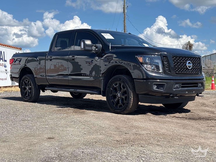 2018-nissan-titan-image-2