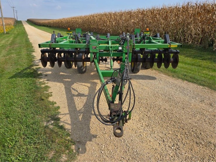 john-deere-714-image-8