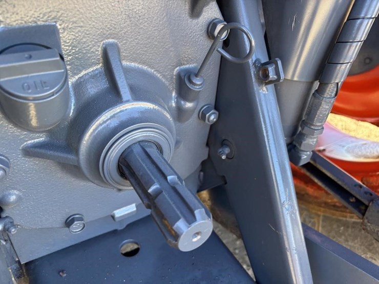 2019-kubota-m7060d-image-14