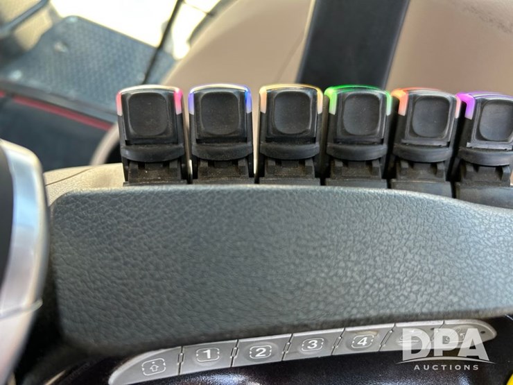 2024-case-ih-magnum-340-image-25