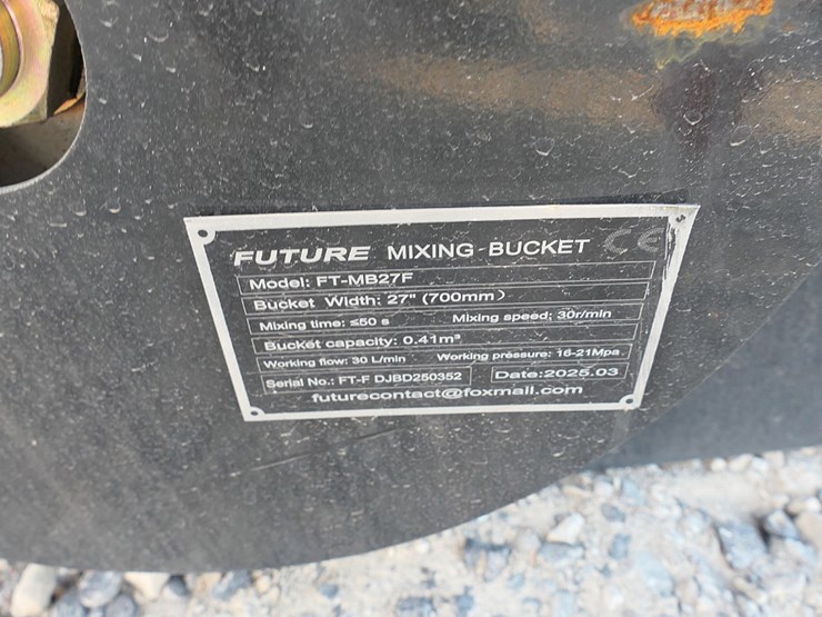 future-mixer-bucket,-fits-skidsteer-qt-(unused)-(tax)-image-3