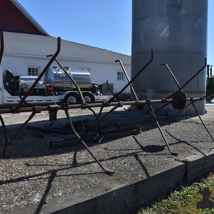 American Machine 6 Row Corn Reel W/Brackets