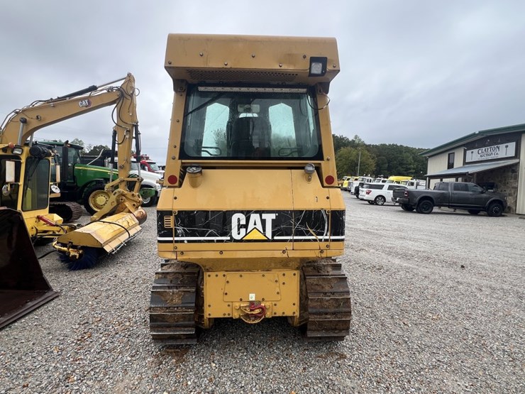 2003-caterpillar-d3g-xl-image-4