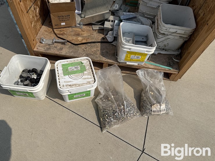 grain-bin-miscellaneous-bolts-&-parts-image-8