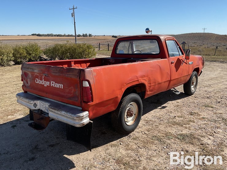 1980-dodge-power-wagon-image-5