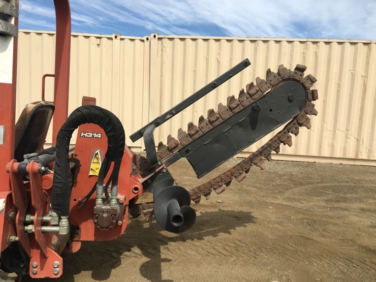 2015-ditch-witch-rt45-image-11