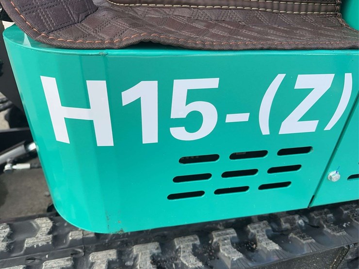 2025-agt-h15z-mini-excavator-image-12