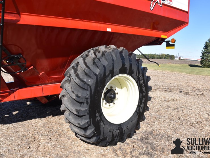 2024-j&m-x-tended-series-812-grain-cart-image-18