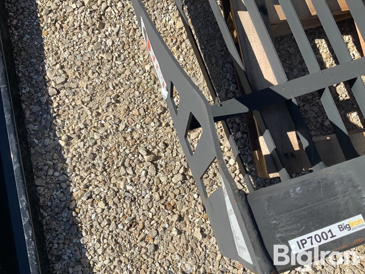 jct-84"-skid-steer-rock-grapple-image-7