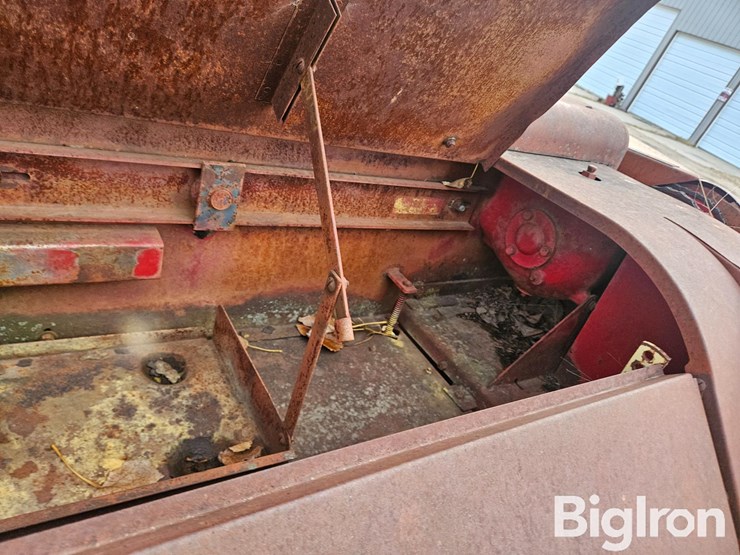 new-holland-68-image-17