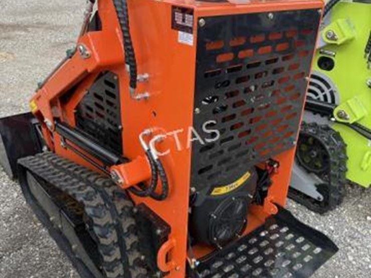 #70-•-land-hero-mini-skid-steer---model:-ldh-t460-image-4