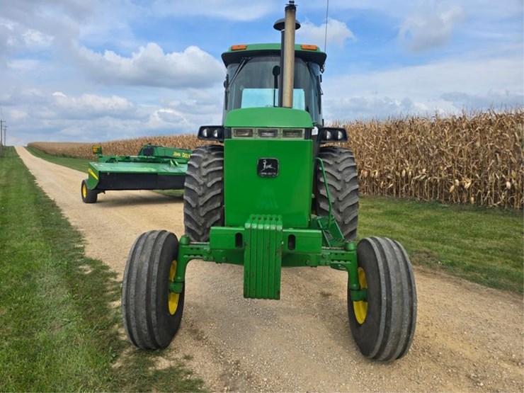 john-deere-4455-image-12