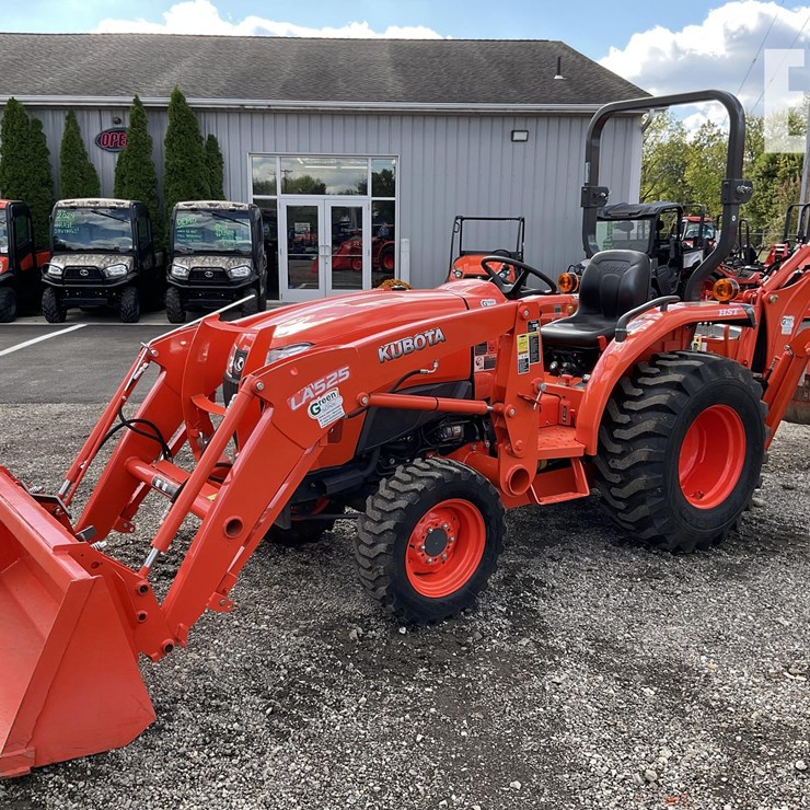 2019 KUBOTA L3301HST