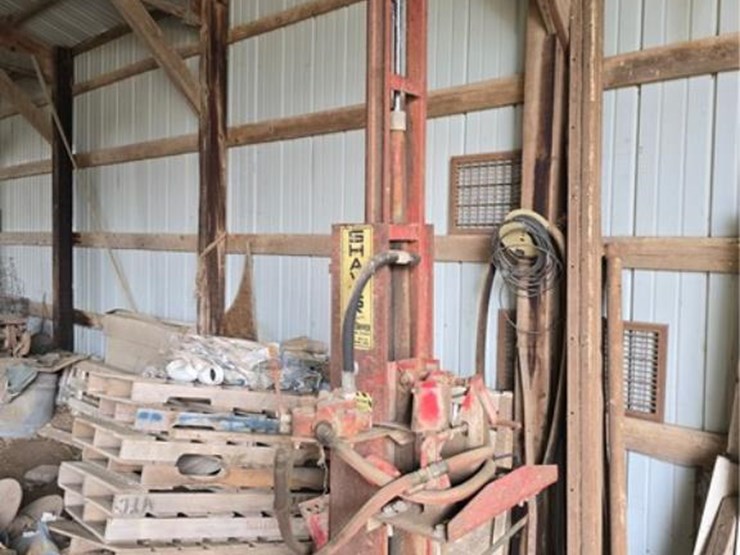 #35-•-shaver-post-pounder-image-1