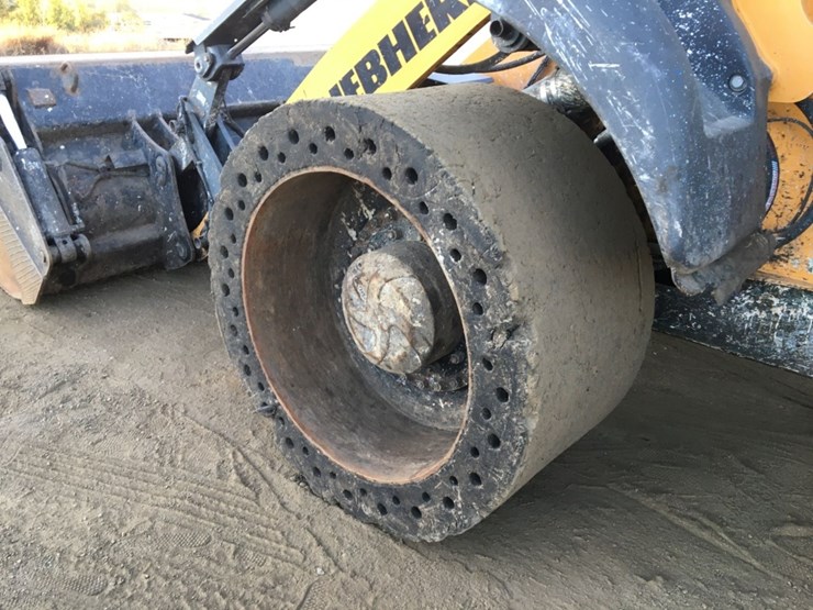 2022-liebherr-l546-image-8