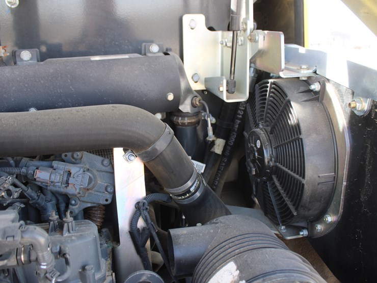 2021-new-holland-w80c-image-53