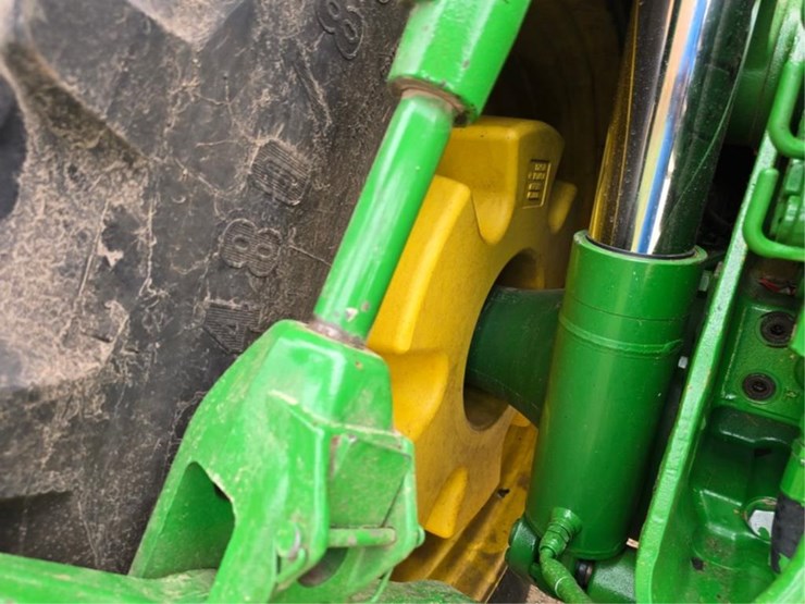 john-deere-8330-image-9