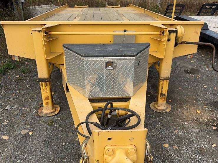 2012-bws-trailer-image-6