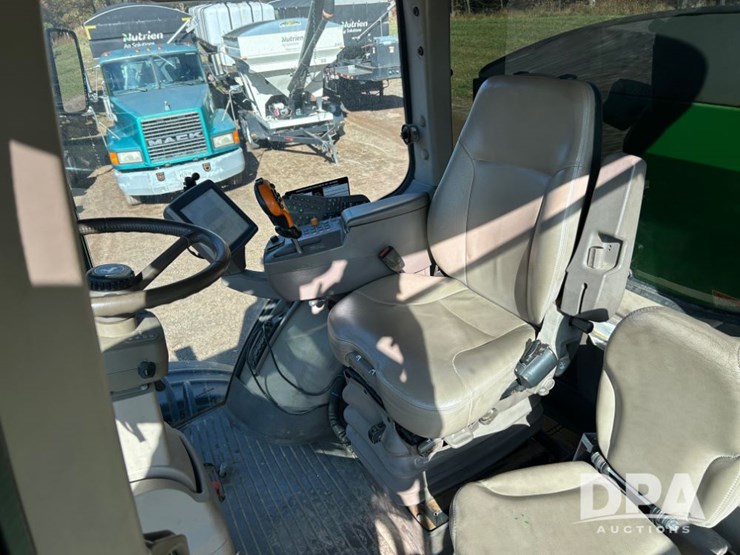 2014-john-deere-r4038-image-12