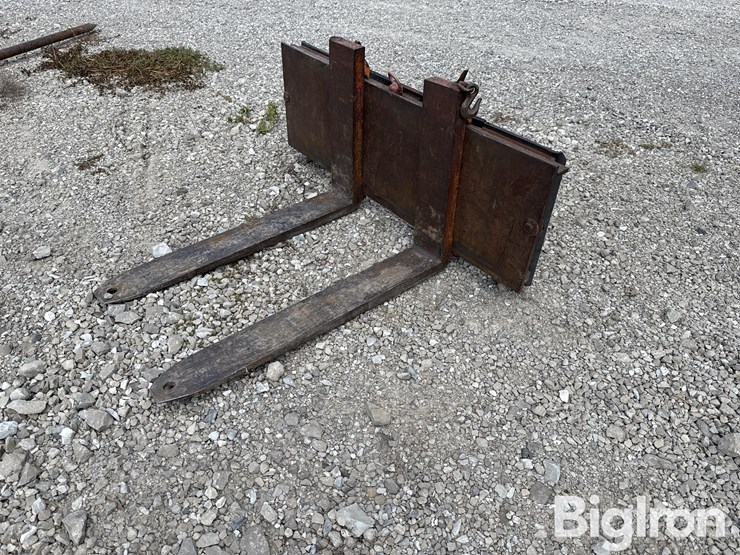 pallet-forks-image-1