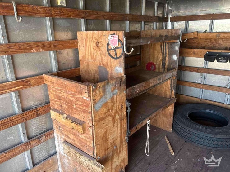 2002-isuzu-npr-image-27