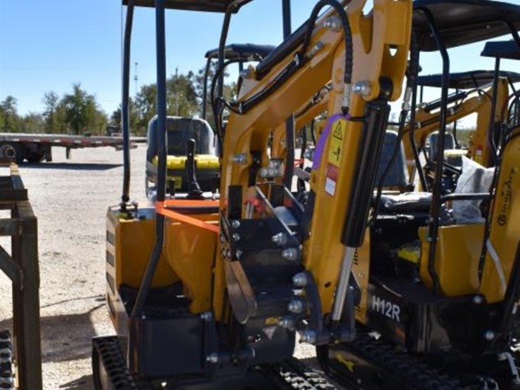 cfg-mx12r-mini-excavator-(serial-#-mx12r2025j0000110)-(k)-image-2
