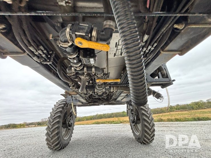 2019-case-ih-patriot-4440-image-27