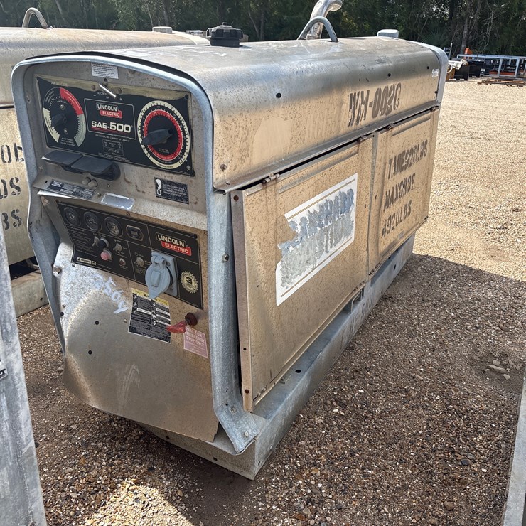 #2564 • LINCOLN SAE500 WELDER | PARTS OR REPAIR