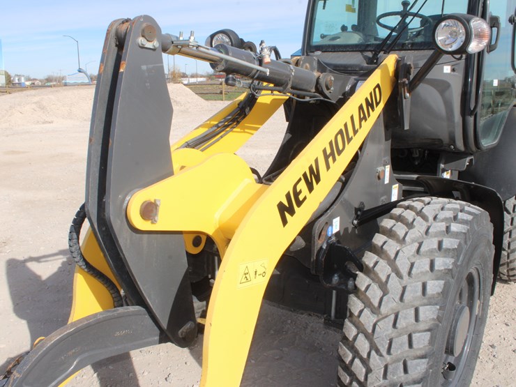 2021-new-holland-w80c-image-21