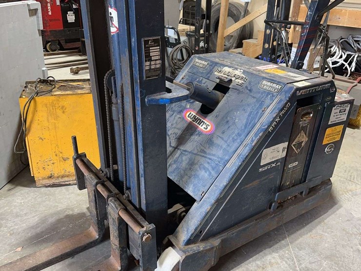 blue-giant-lt90w30-electric-walk-behind-pallet-jack-with-charger-image-1