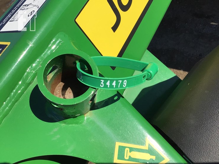 2023-john-deere-s300-image-14