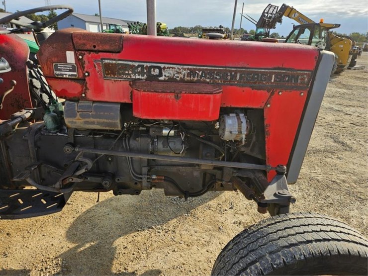 massey-ferguson-240-image-9