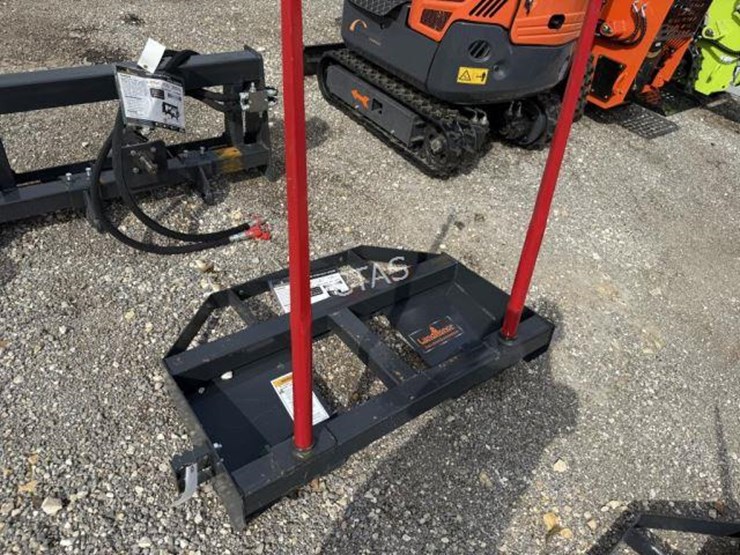 #78-•-skid-steer-bale-spears---model:-bs-12-2500g-image-1