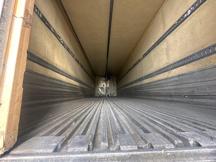 2012-great-dane-refrigerated-image-6