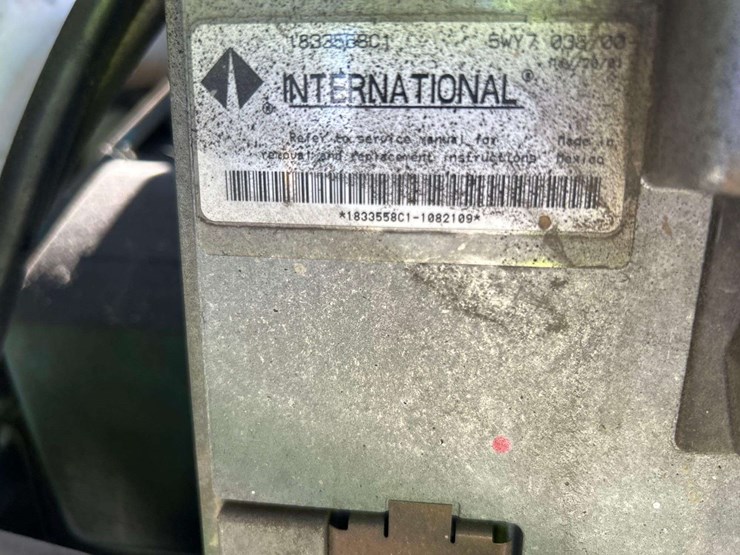 2002-international-4700-image-11